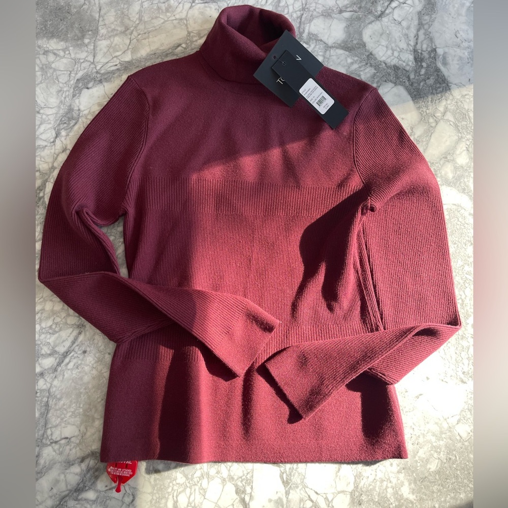TOCCIN Women's Burgundy Turtleneck Sweater size M